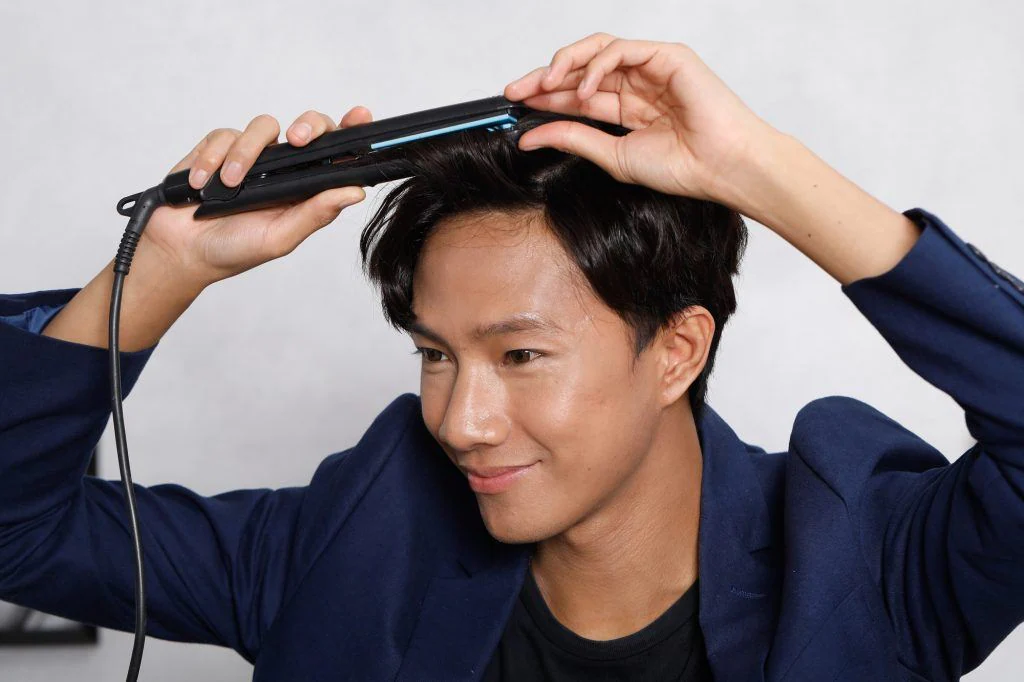 Catok ke Arah Dalam - Comma Hair Catok ke Arah Dalam - Comma Hair