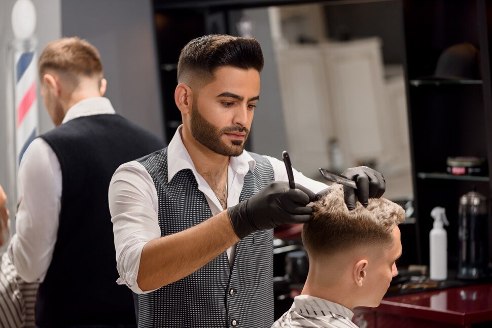 6 Style Garis Rambut Kekinian yang Bisa Ditiru