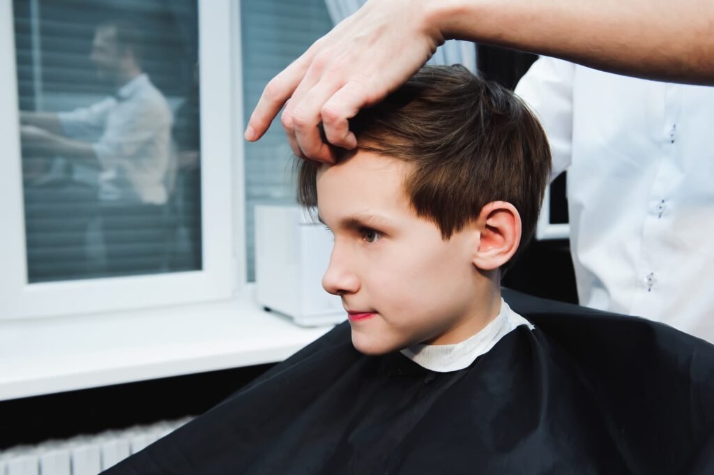 Barbershop Anak di Jakarta: 10 Tren Rambut Anak Cowok yang Bikin Ganteng