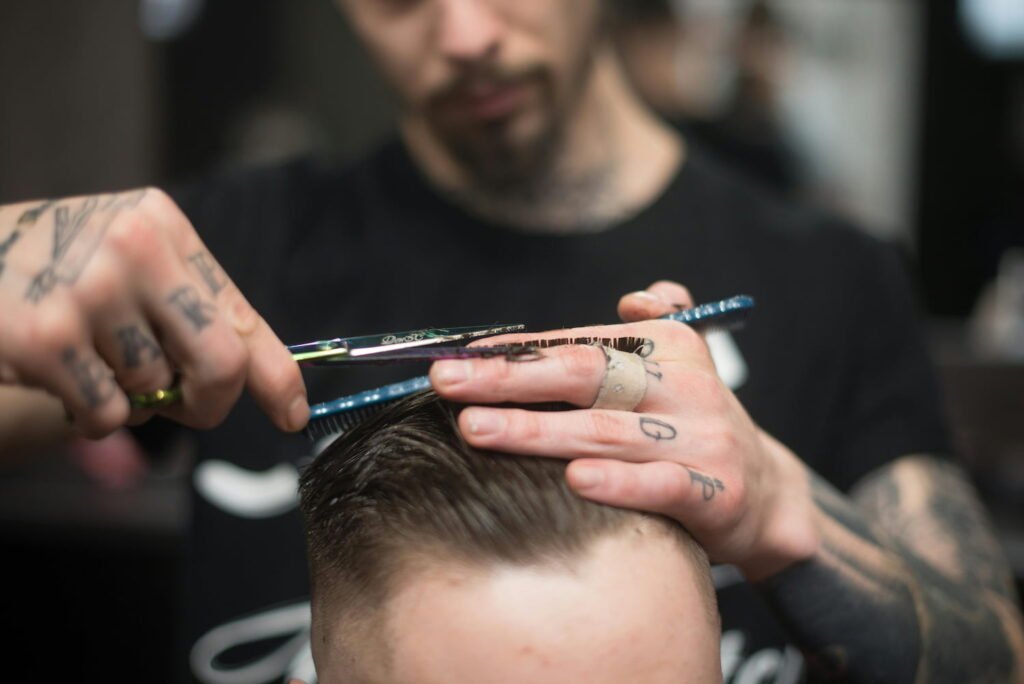 Best Barbershop di Medan: 11 Cara Buat Rambut Pria Lembut Dan Berkilau!